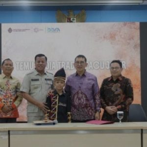 Pacu Jalur Mendunia, Bupati Kuansing Dr. H. Suhardiman Amby, MM Daftarkan ke UNESCO