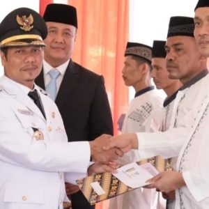 HUT RI ke 80, Wakil Bupati Kuansing Serahkan SK Remisi Kepada Warga Binaan