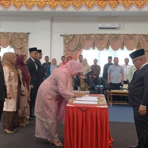 Bupati Yulianto Lantik 10 Pejabat di Lingkungan Pemkab Pasbar