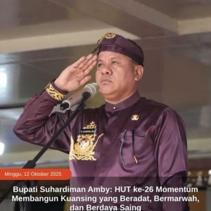 Upacara HUT Kuansing, Dr. H. Suhardiman Amby, MM bertindak langsung sebagai Inspektur Upacara