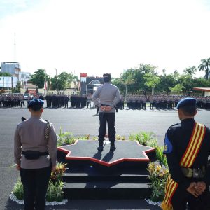 Kapolda Sulsel Pimpin Apel Bersama Personel Satbrimob Polda Sulsel