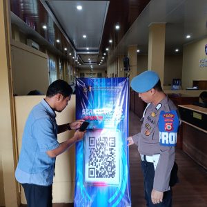 Polres Maros Sosialisasi Aplikasi QR Pelayanan Pengaduan Propam Polri