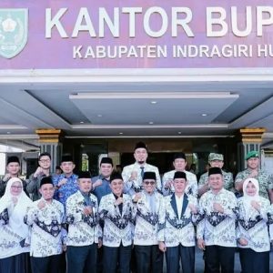Peringati HUT KORPRI, Hari Guru dan HUT PGRI, Bupati Ade: Terima Kasih atas Dharma Bakti yang Tak Ternilai
