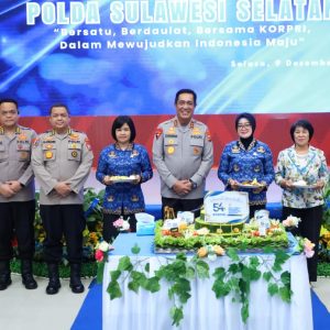 Polda Sulsel Gelar Syukuran HUT Ke-54 Korpri Tahun 2025, Kapolda Ajak ASN Perkuat Integritas dan Pengabdian untuk Negeri