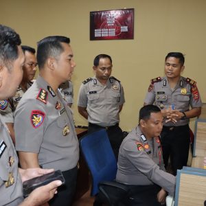 Kapolres Maros Cek Langsung Pelayanan 110, Instruksikan Optimalkan Layanan