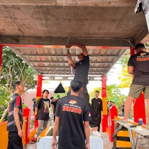 Batalyon A Pelopor Satbrimob Polda Sulsel Renovasi Sumur Umum di Pekuburan Islam Beroangin Makassar