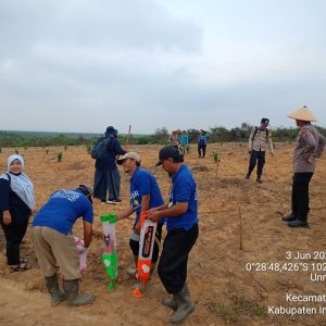 Target Ketahanan Pangan Nasional, Polres Inhu Kembali Tanam Jagung Pipil Bersama Kelompok Tani
