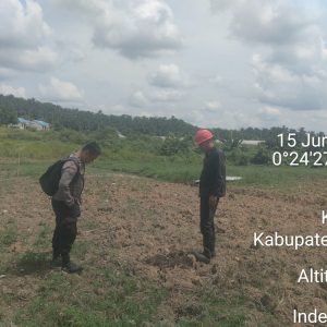 Polres Inhu Hadir di Tengah Petani melalui Pengecekan Jagung Pipil, Wujud Polisi Cinta Petani