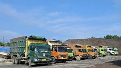Jalan Sungai Rawa Tak Kunjung Pulih, Truk PT Ekasapta Paramita Energi Bertonase Berat Jadi Ancaman Serius